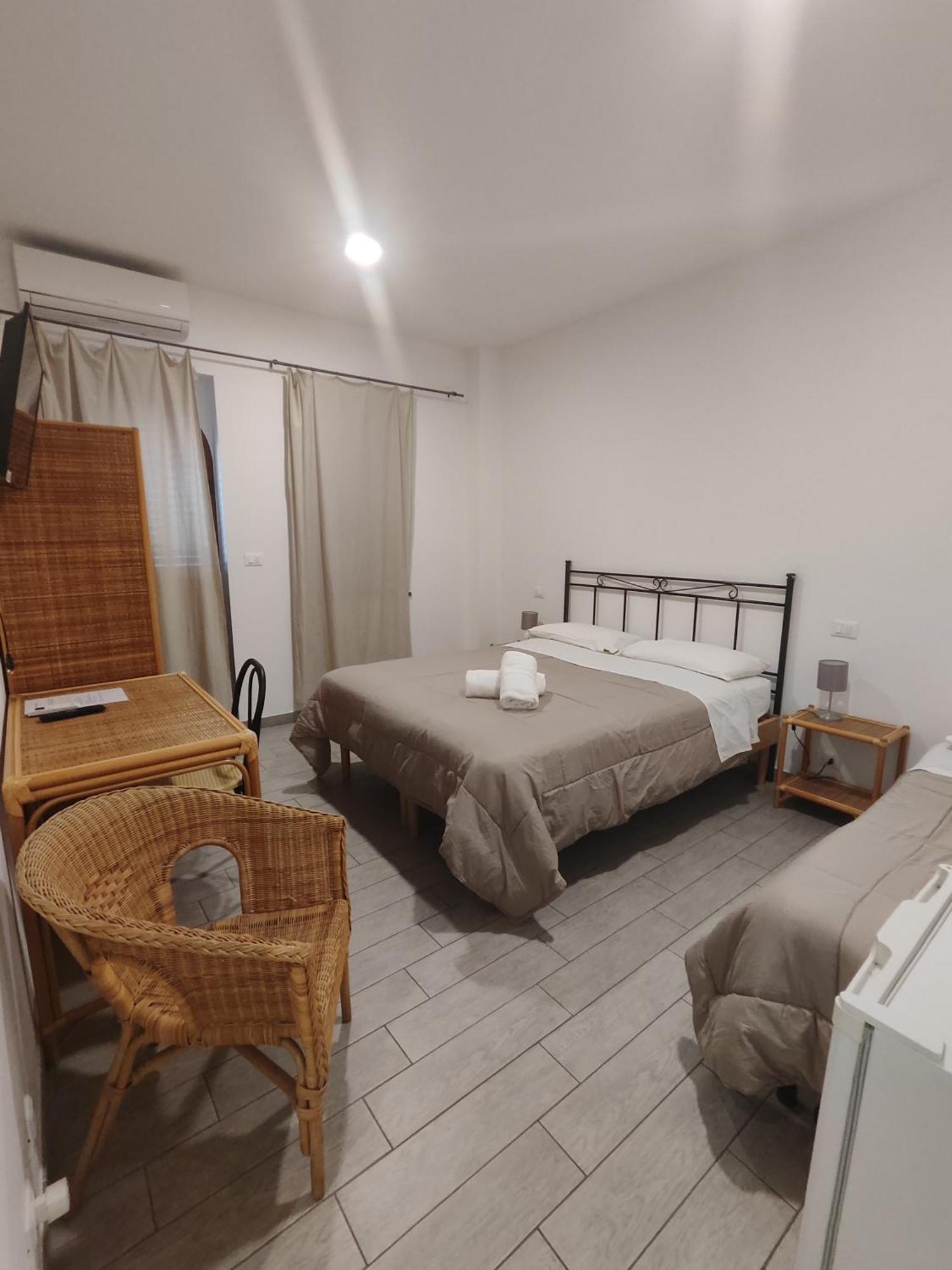 Hotel Faraglione Vulcano  Exteriör bild
