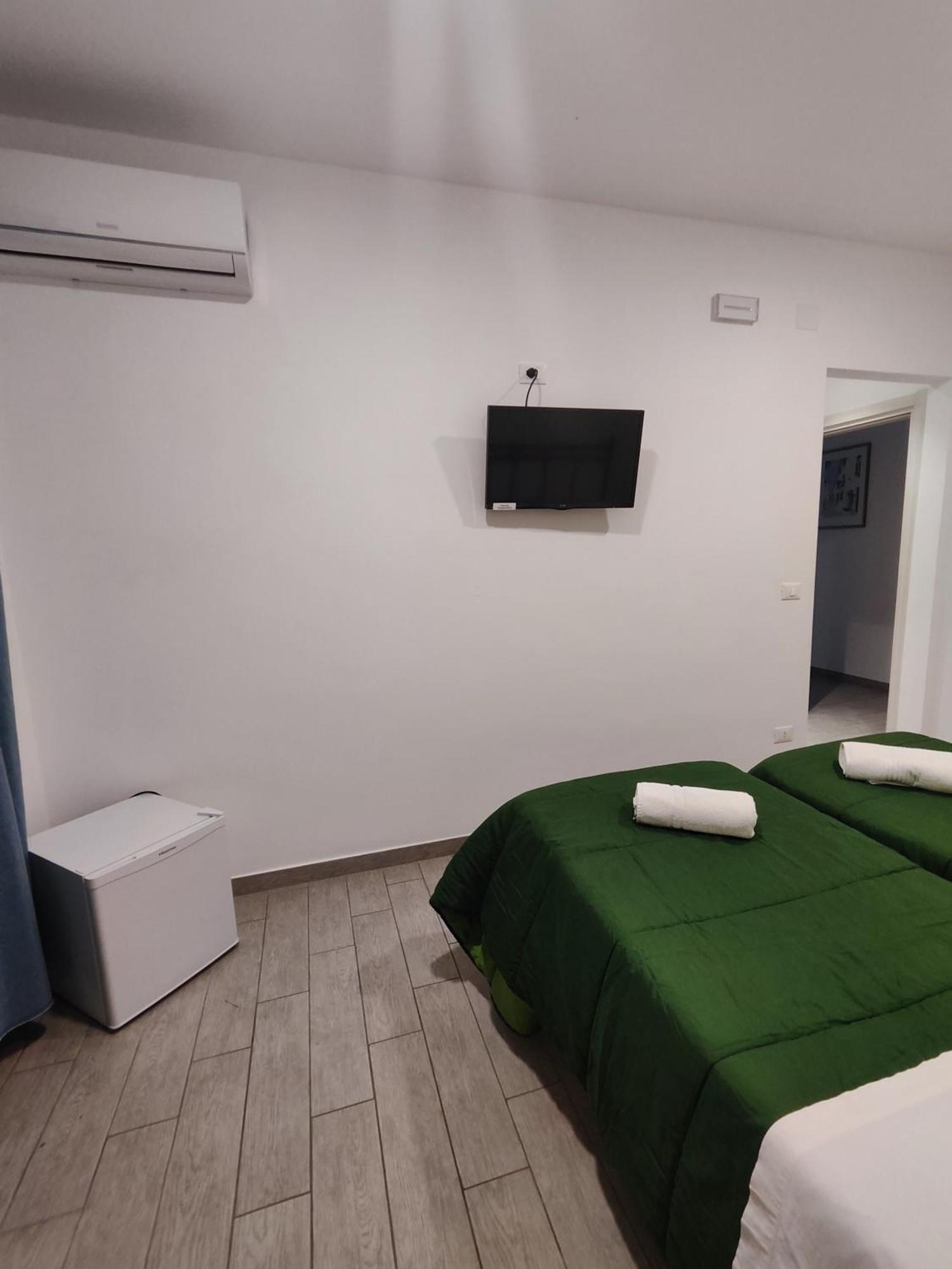 Hotel Faraglione Vulcano  Exteriör bild